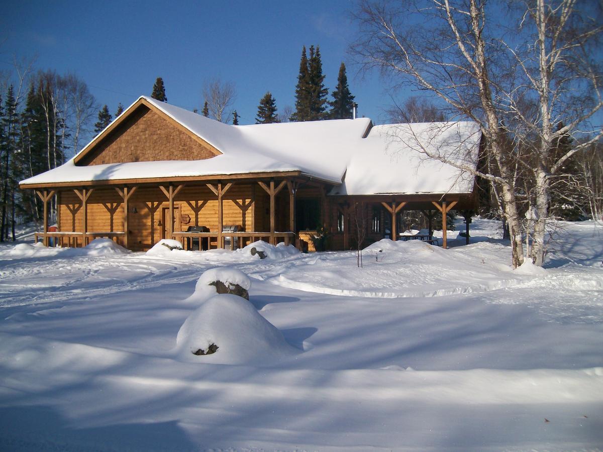 Bakers Narrows Lodge And Conference Center Flin Flon Exterior foto