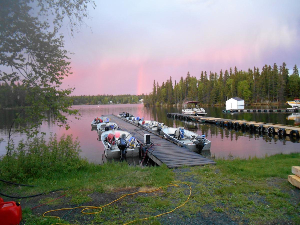 Bakers Narrows Lodge And Conference Center Flin Flon Exterior foto